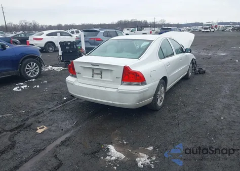 2006 Volvo S60 2.5T z USA, uszkodzony, nr VIN YV1RS592X62505215